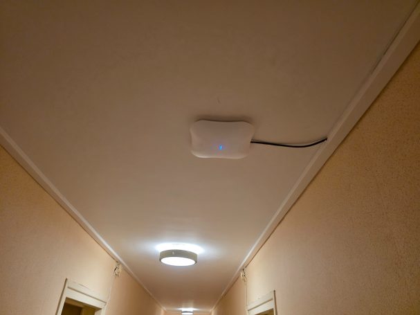 Installation Wi-Fi sécurisé professionnel et résidentiel Installation de bornes Wi-Fi sécurisées par INFORMANET à Boulogne-sur-Mer